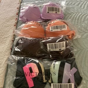 Victoria’s Secret Bras (4) 34C New